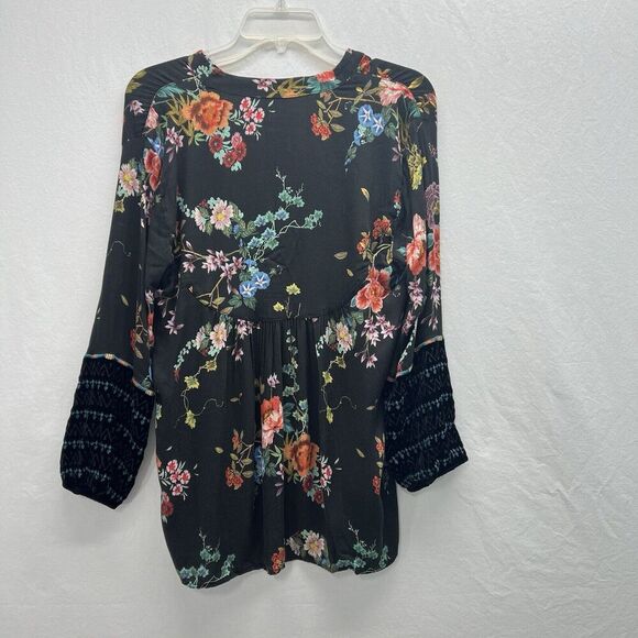 Johnny Was Embroidered Top XS Balloon Velvet Sleeves Black Floral V Neck Tunic - Picture 8 of 11